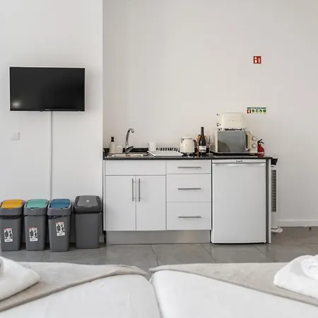 Ourmadeira - Taberna Apartments, Old Town * פונשל