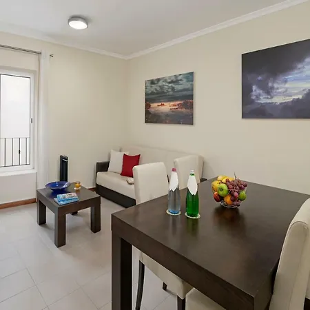 Ourmadeira - Taberna Apartments, Old Town * Funchal (Madeira)