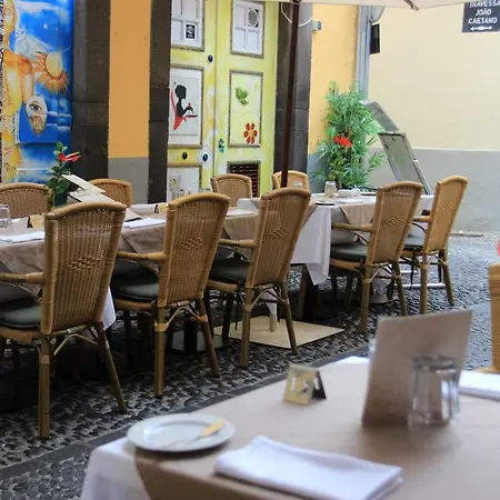 Ourmadeira - Taberna Apartments, Old Town * פונשל