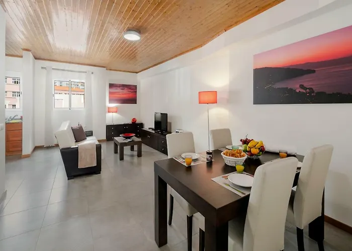 Апартаменты Ourmadeira - Taberna *